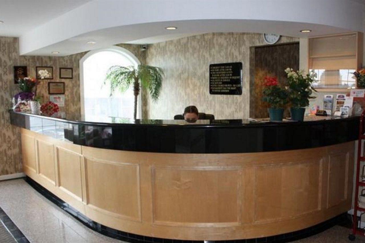 Canadas Best Value Inn Chinook Station YYC Exteriör bild